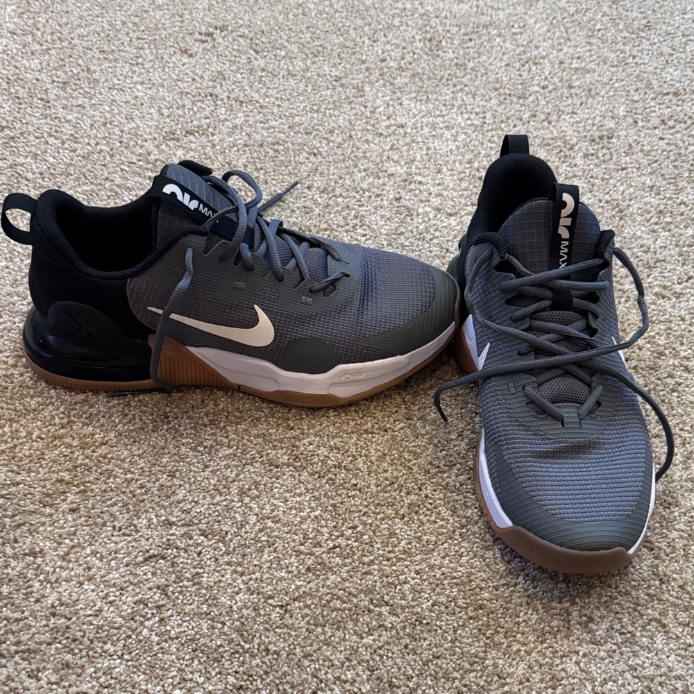 2023 Air Max Alpha Trainer 5 “Iron Gray Gum”